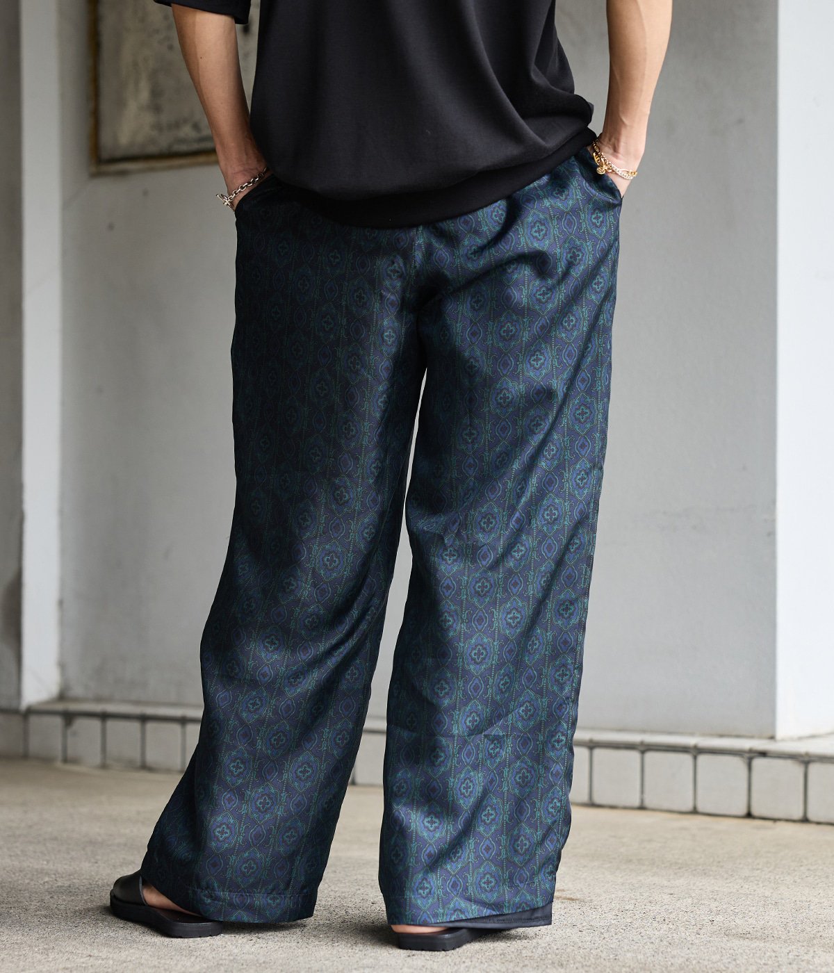 model（175cm） 着用サイズ：2(M)