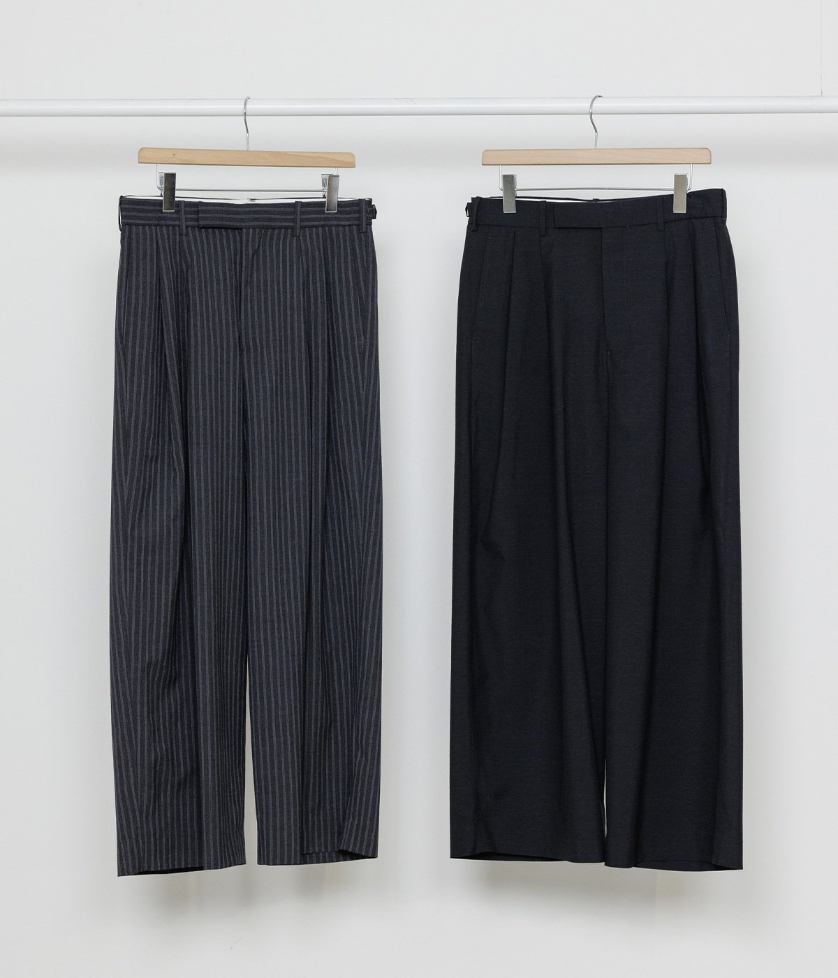 希少サイズ⭐︎マックスマーラ　 リネンシルク混ブラックスーツ　ストライプ 44 予約】TWO TUCK BAGGY TROUSERS -2/72 WOOL TROPICAL WASHER - | marka