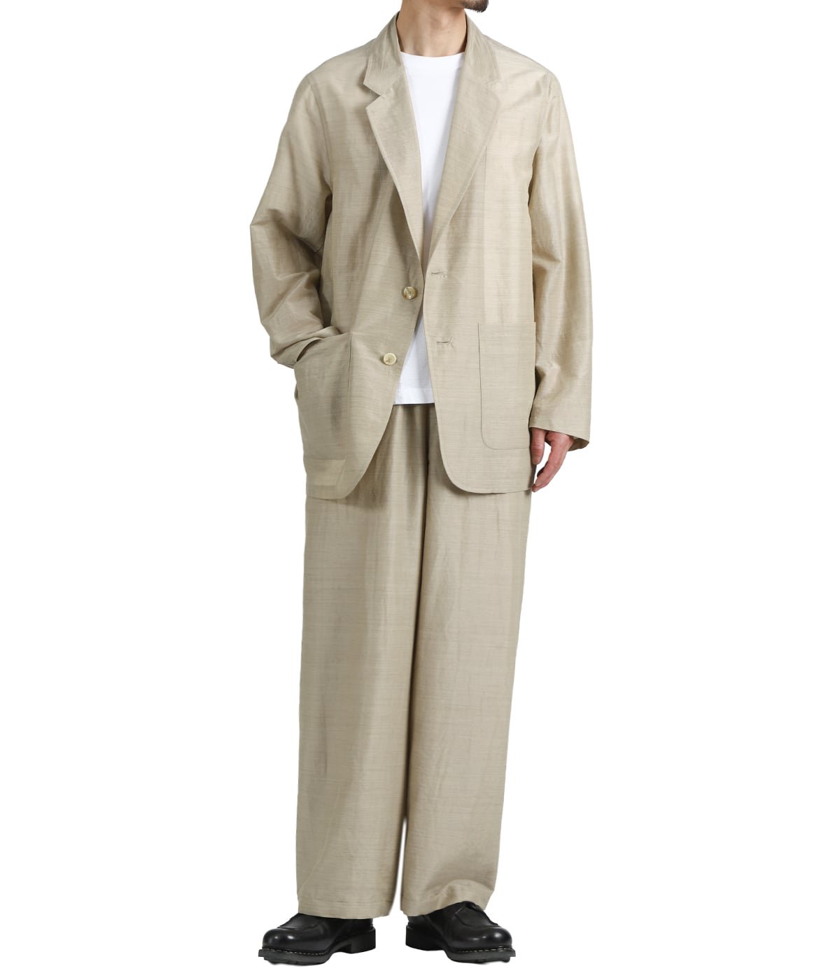 TOPS : STROLL AROUND JACKET -WOOL SILK FEATHER CLOTH- を着用