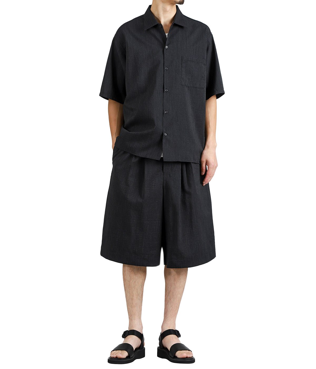 DOUBLE TUCK SHORTS -WOOL SEERSUCKER- | marka(マーカ) / パンツ