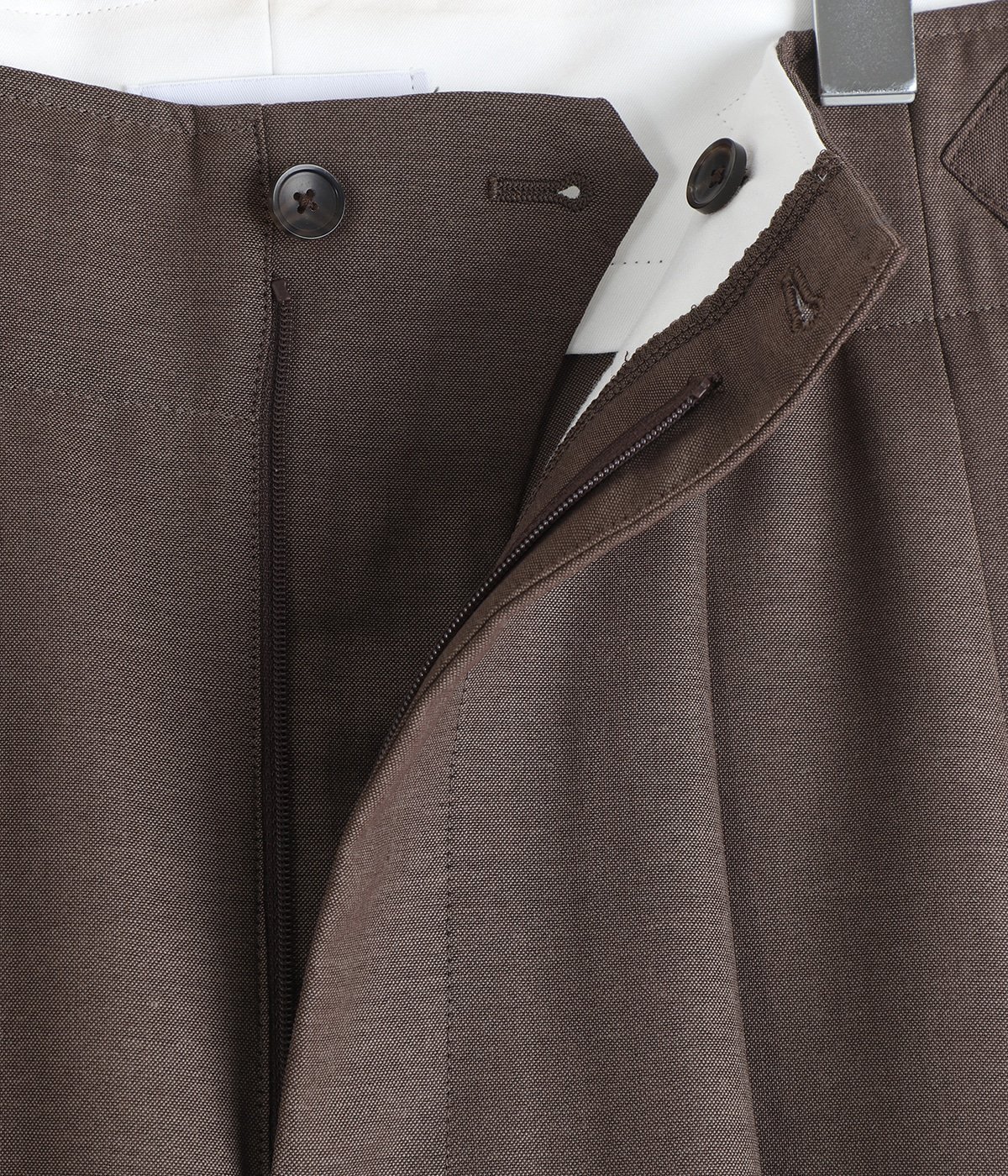 TWO TUCK MILITARY TROUSERS -WOOL HIGH TWIST TROPICAL- | marka