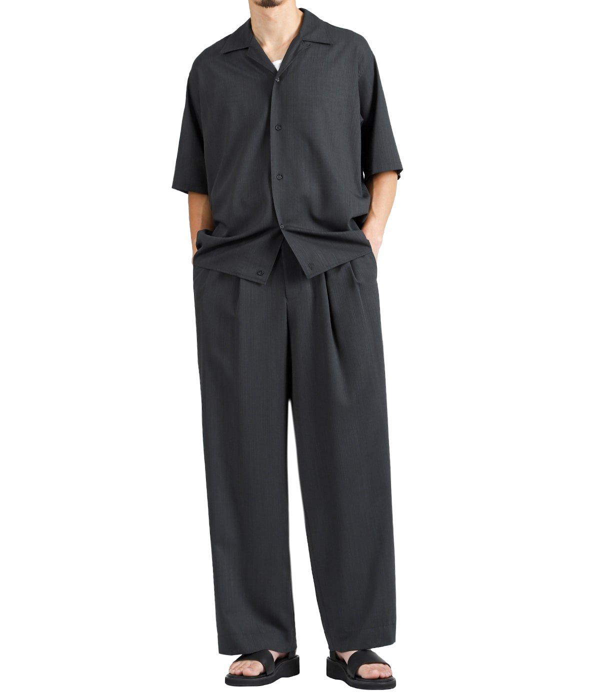 OPEN COLLAR S/S SHIRT WITH HEM TAB -WOOL HIGH TWIST TROPICAL