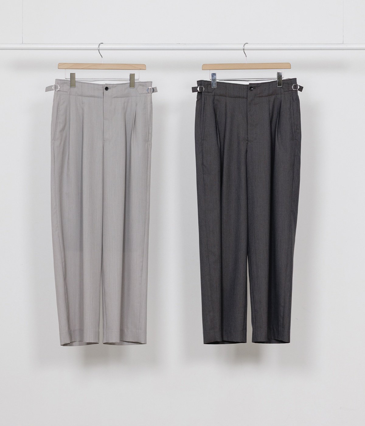 予約】DOUBLE PLEATED MILITARY TROUSERS -2/60 WOOL TROPICAL MELANGE