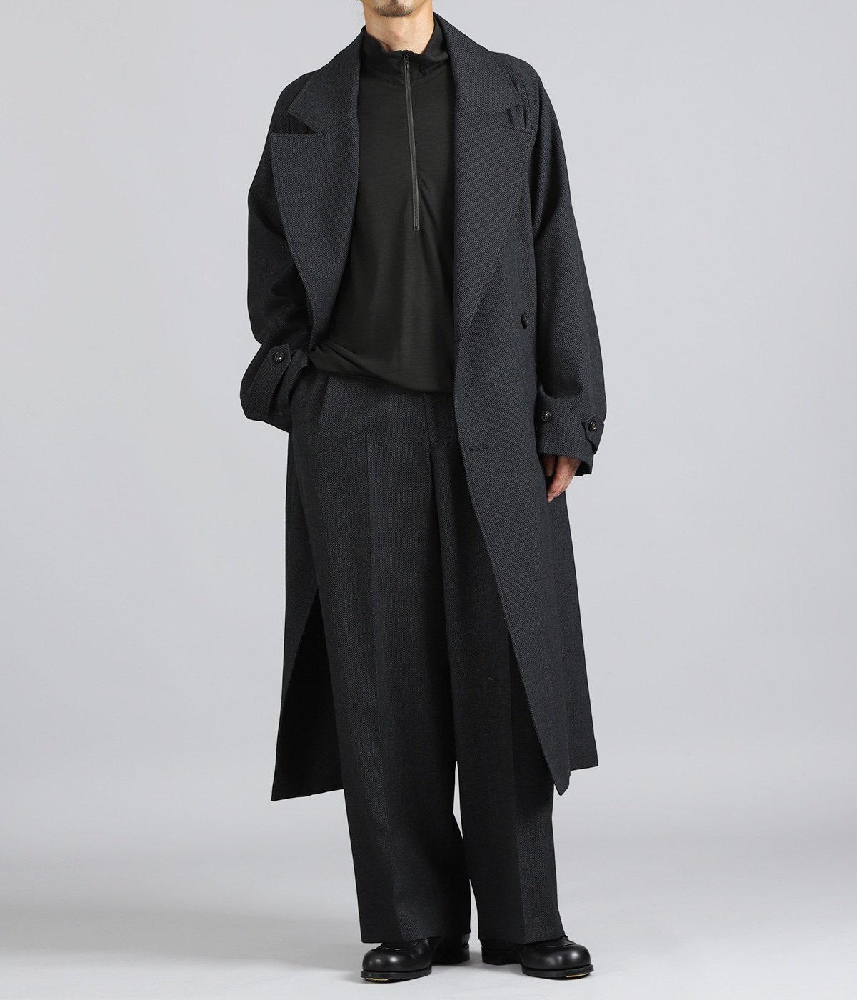 SINGLE PLEAT WIDE TROUSERS -TUMBLED WOOL SERGE- | marka(マーカ
