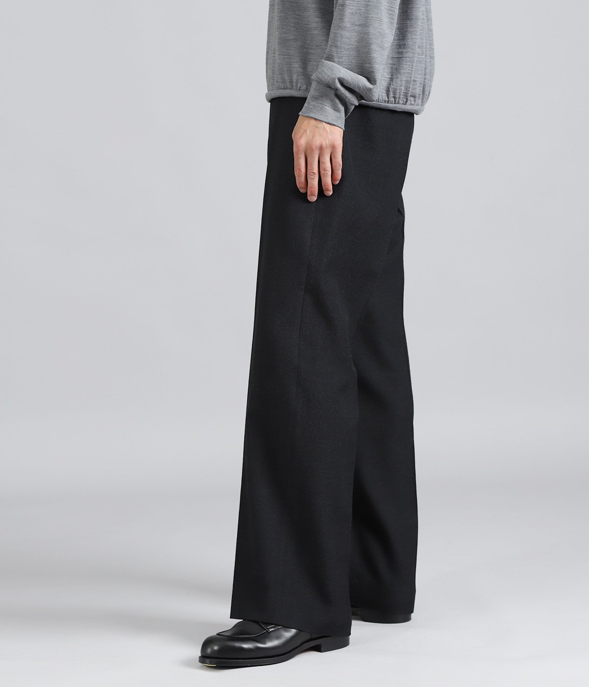 REGULAR FIT STRAIGHT TROUSERS -TUMBLED WOOL SERGE- | marka(マーカ