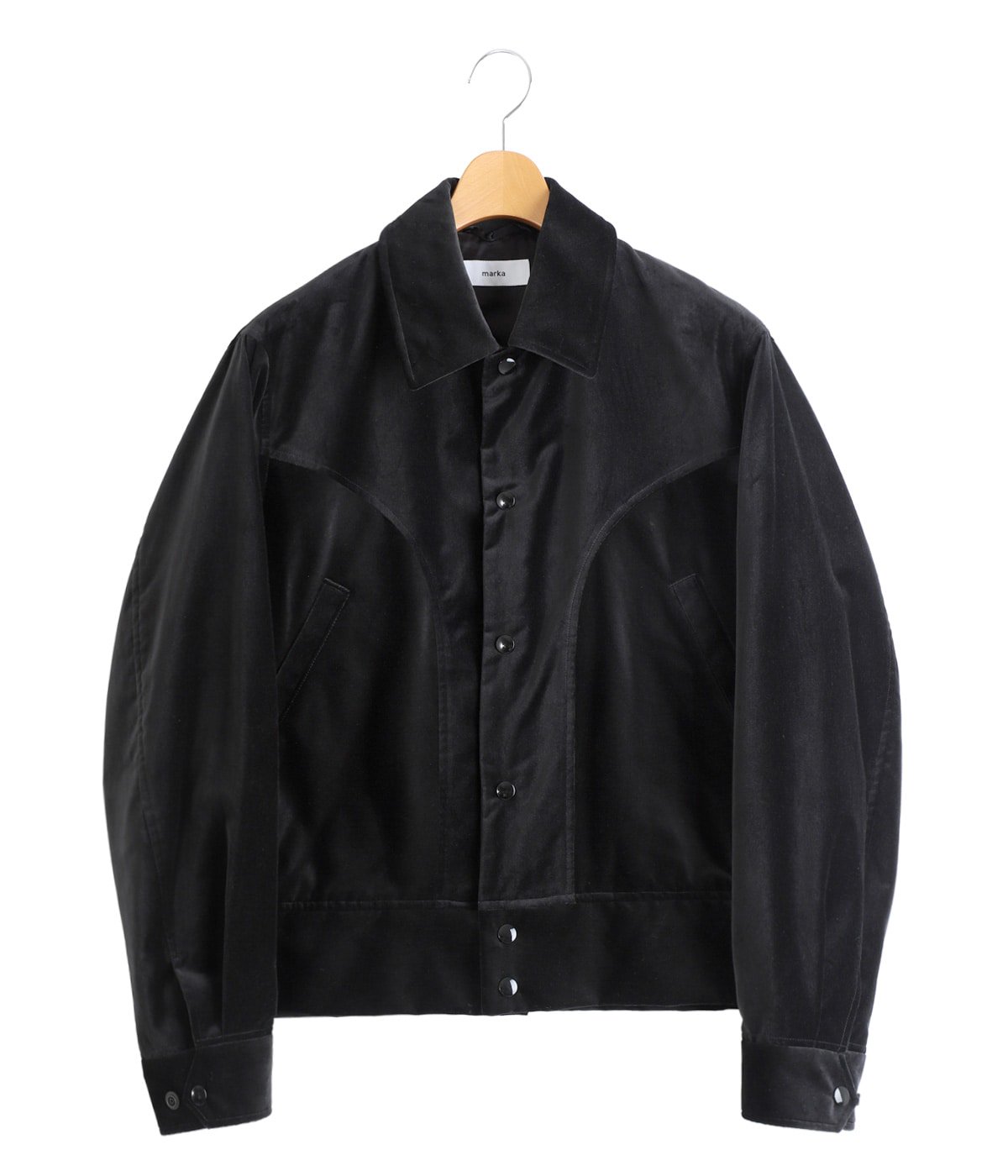 入荷カラーはブラック(左)のみとなります