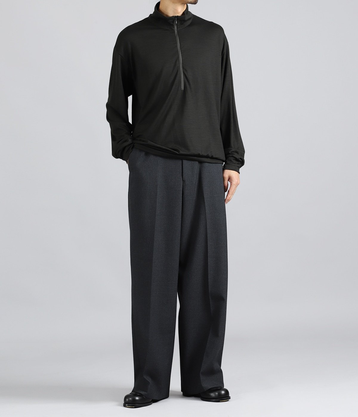 HALF-ZIP STAND -SUPER 100s WASHABLE WOOL JERSEY- | marka(マーカ