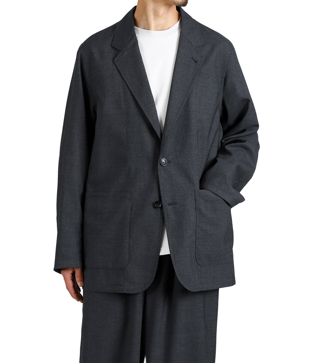 model(175cm / 60kg)B85 W75 H92 着用サイズ：2(M)