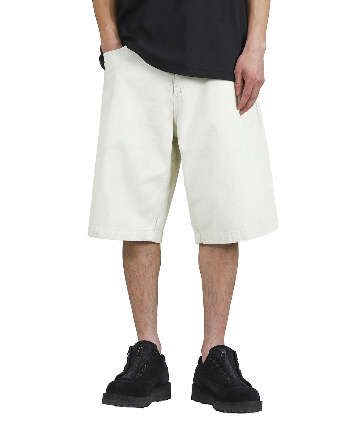 model(175cm / 60kg)B85 W75 H92 着用サイズ：30inch