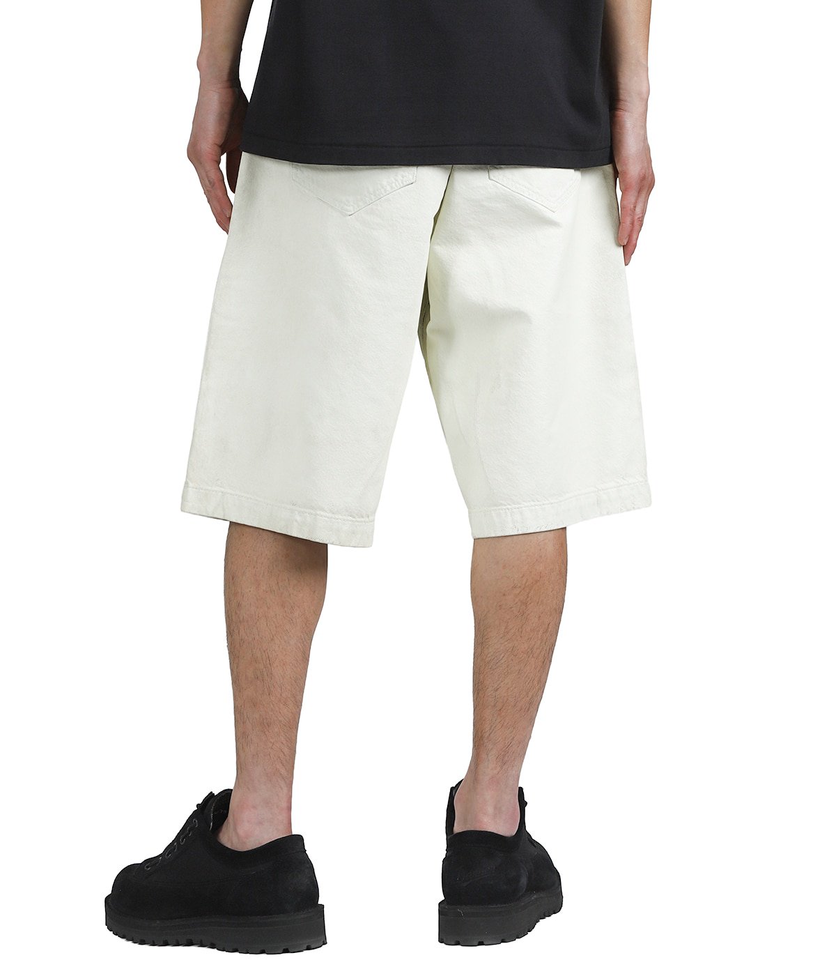 model(175cm / 60kg)B85 W75 H92 着用サイズ：30inch