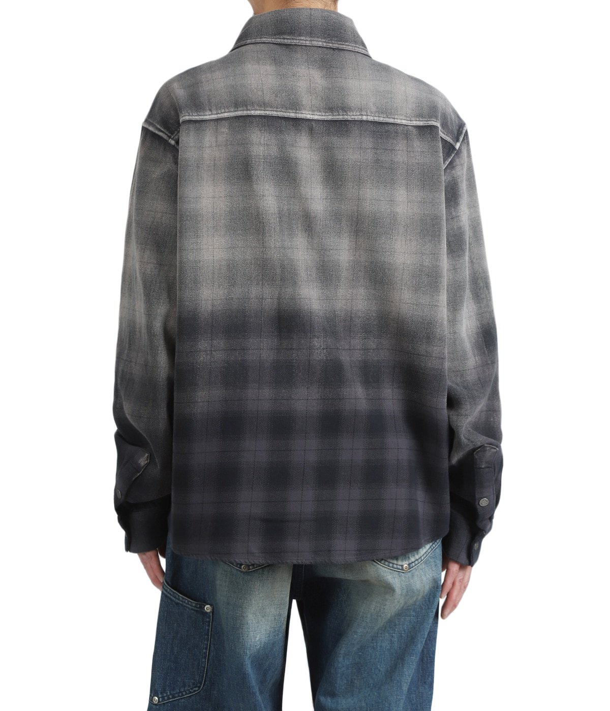 model（175cm / 60kg）B85 W75 H92 着用サイズ：M