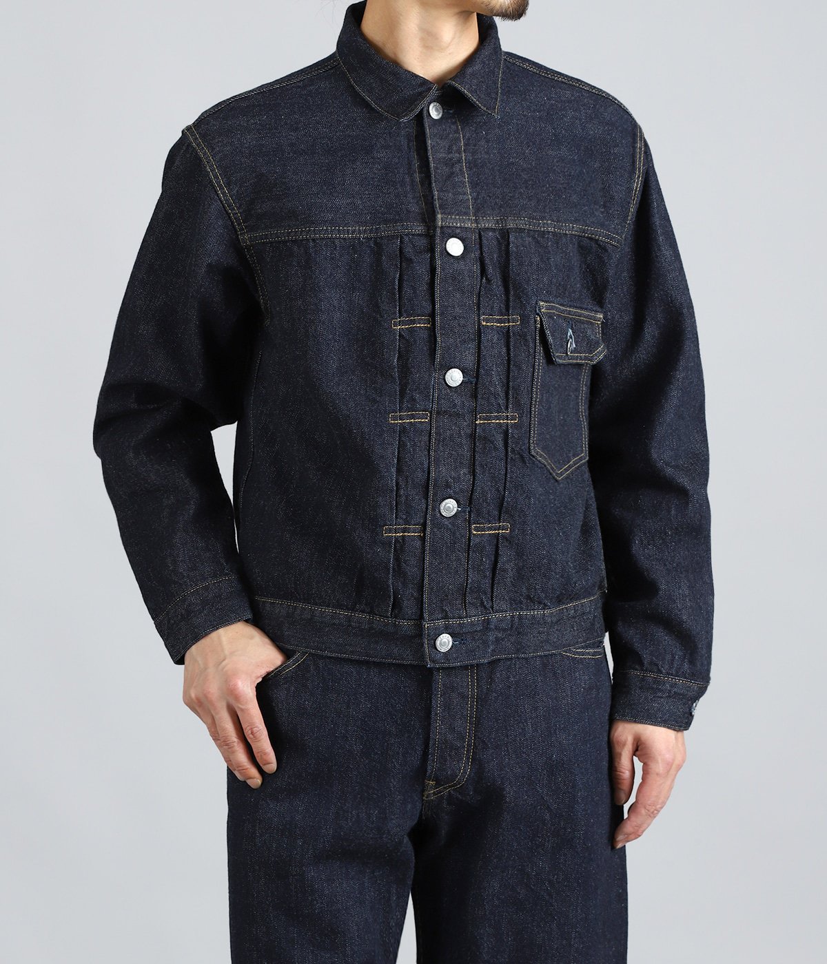 model（175cm / 60kg）B85 W75 H92 着用サイズ：2