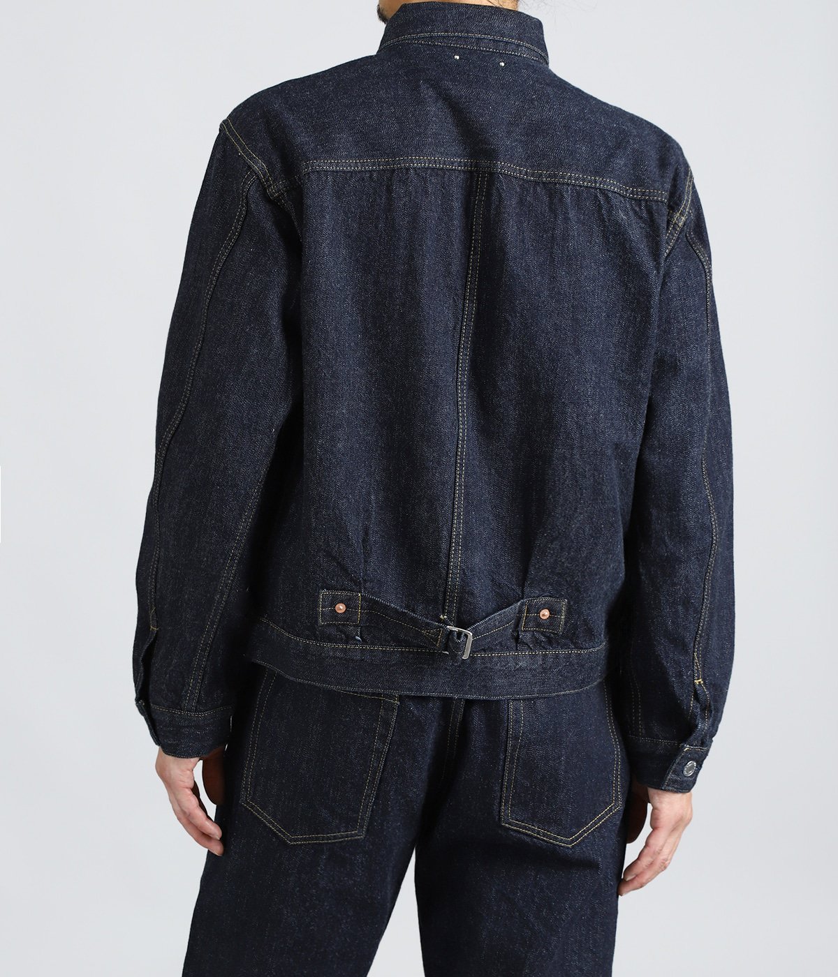 model（175cm / 60kg）B85 W75 H92 着用サイズ：2