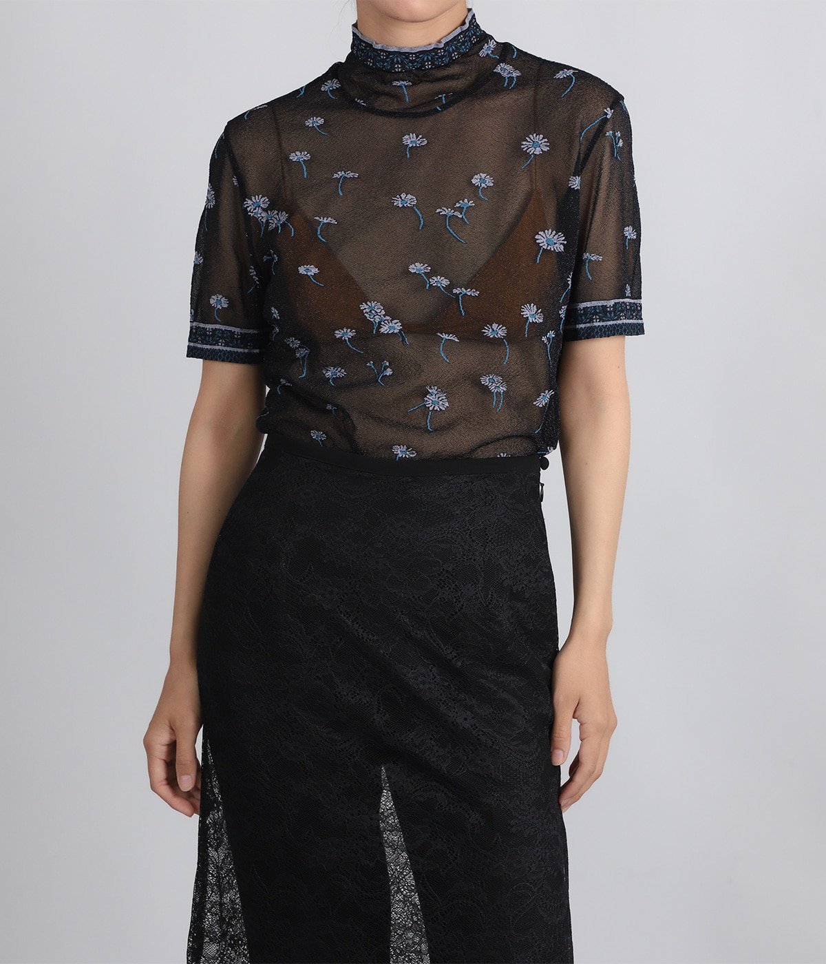 レディース】Floral Pattern Short Sleeve Sheer Knit Top | Mame