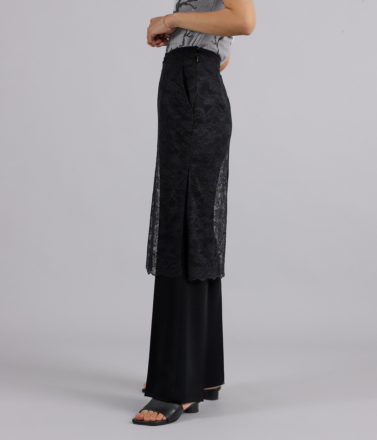 レディース】Raschel Lace Layered Trousers | Mame Kurogouchi(マメ