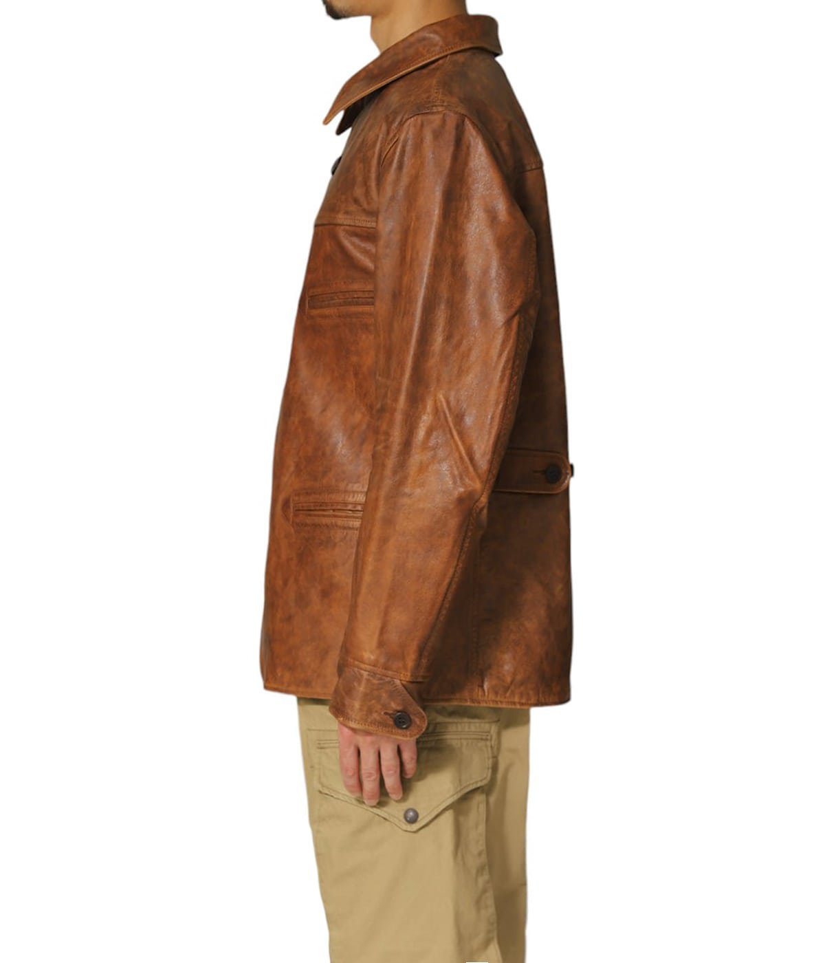 model（175cm / 60kg）B85 W75 H92 着用サイズ：M