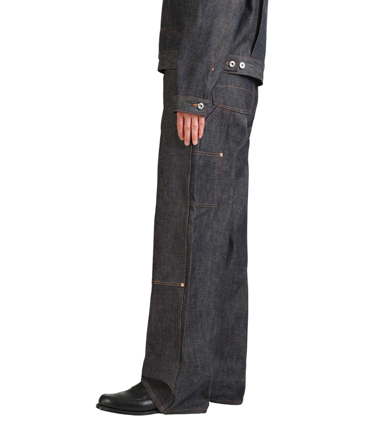 model(175cm / 60kg)B85 W75 H92 着用サイズ：32