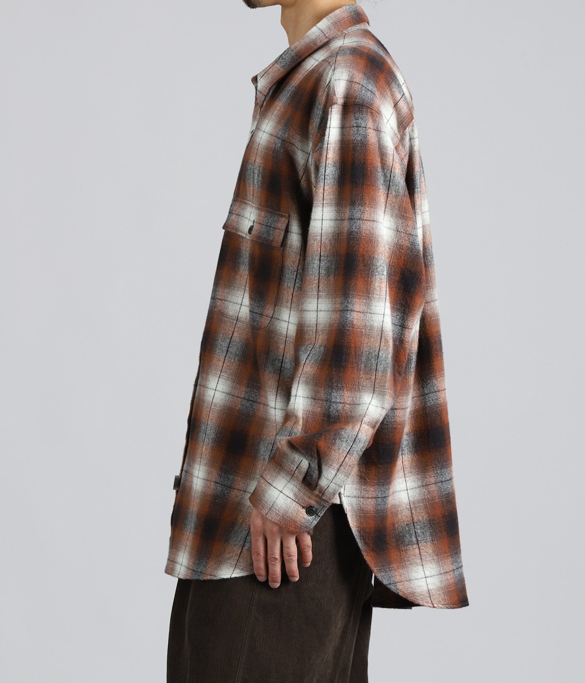 model(175cm / 60kg)B85 W75 H92 着用サイズ：FREE(ONE)
