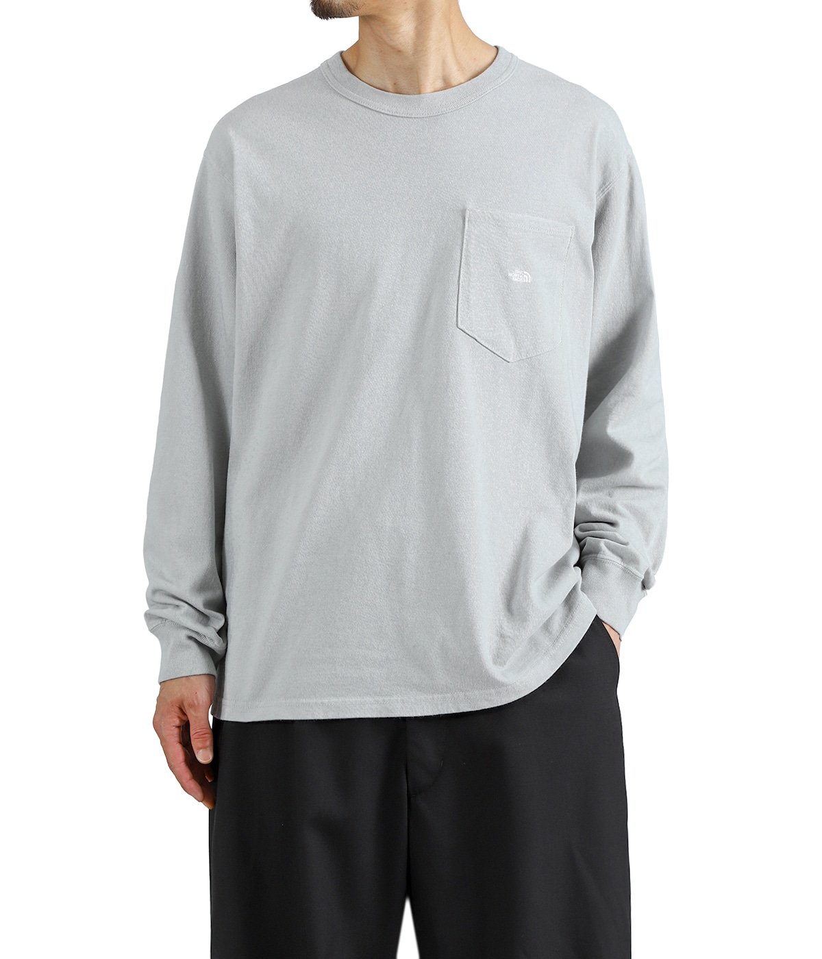model（175cm / 60kg）B85 W75 H92 着用サイズ：M
