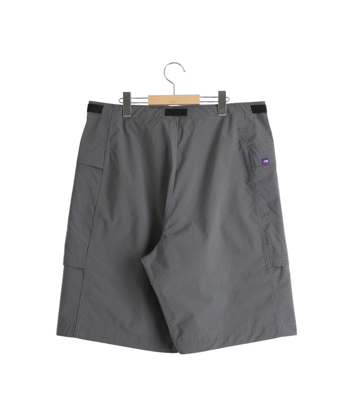 メーカースタッフ着用のため着用サイズの記載はございません。