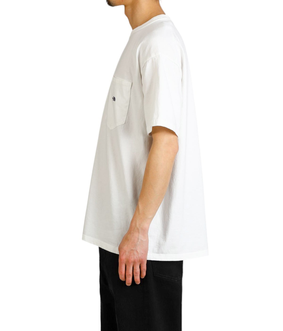 model（175cm / 60kg）B85 W75 H92 着用サイズ：M
