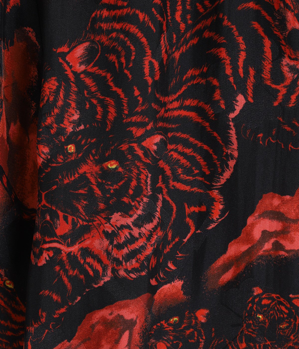 SILK CUPRO SHORT SLEEVE ALOHA SHIRT〈ONE HUDRED TIGERS / BLACK