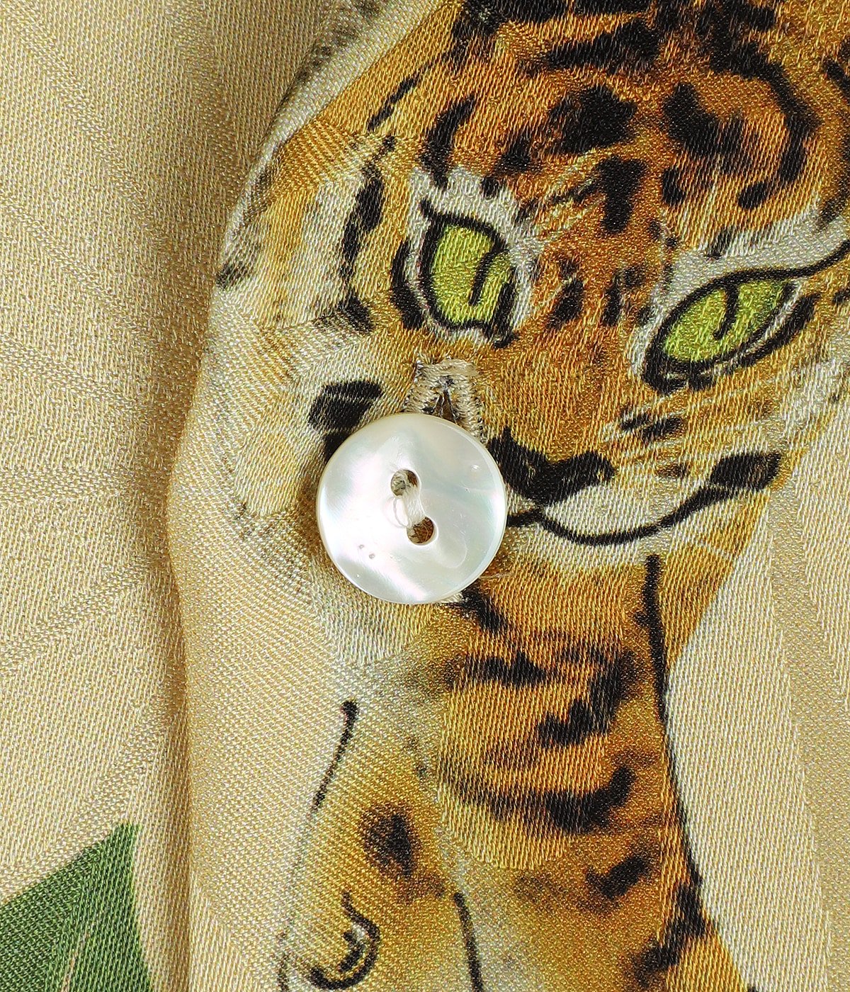 ニポアロハ 孔雀 ミントグリーン SILK SHORT SLEEVE ALOHA SHIRT〈 TIGER CAMELLIA / YELLOW
