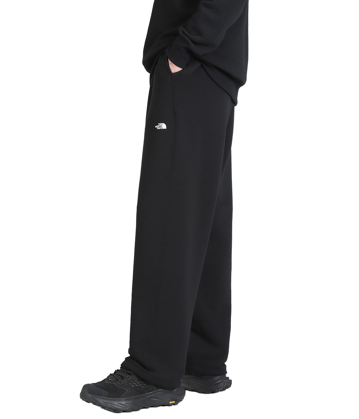 model(175cm / 60kg)B85 W75 H92 着用サイズ：L