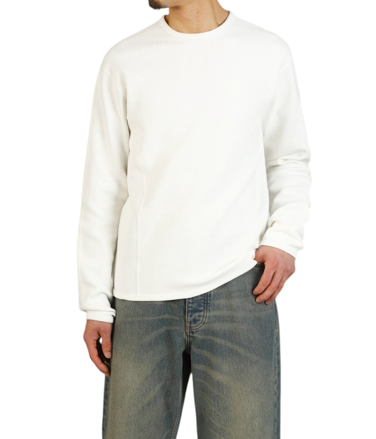 model（175cm / 60kg）B85 W75 H92 着用サイズ：M
