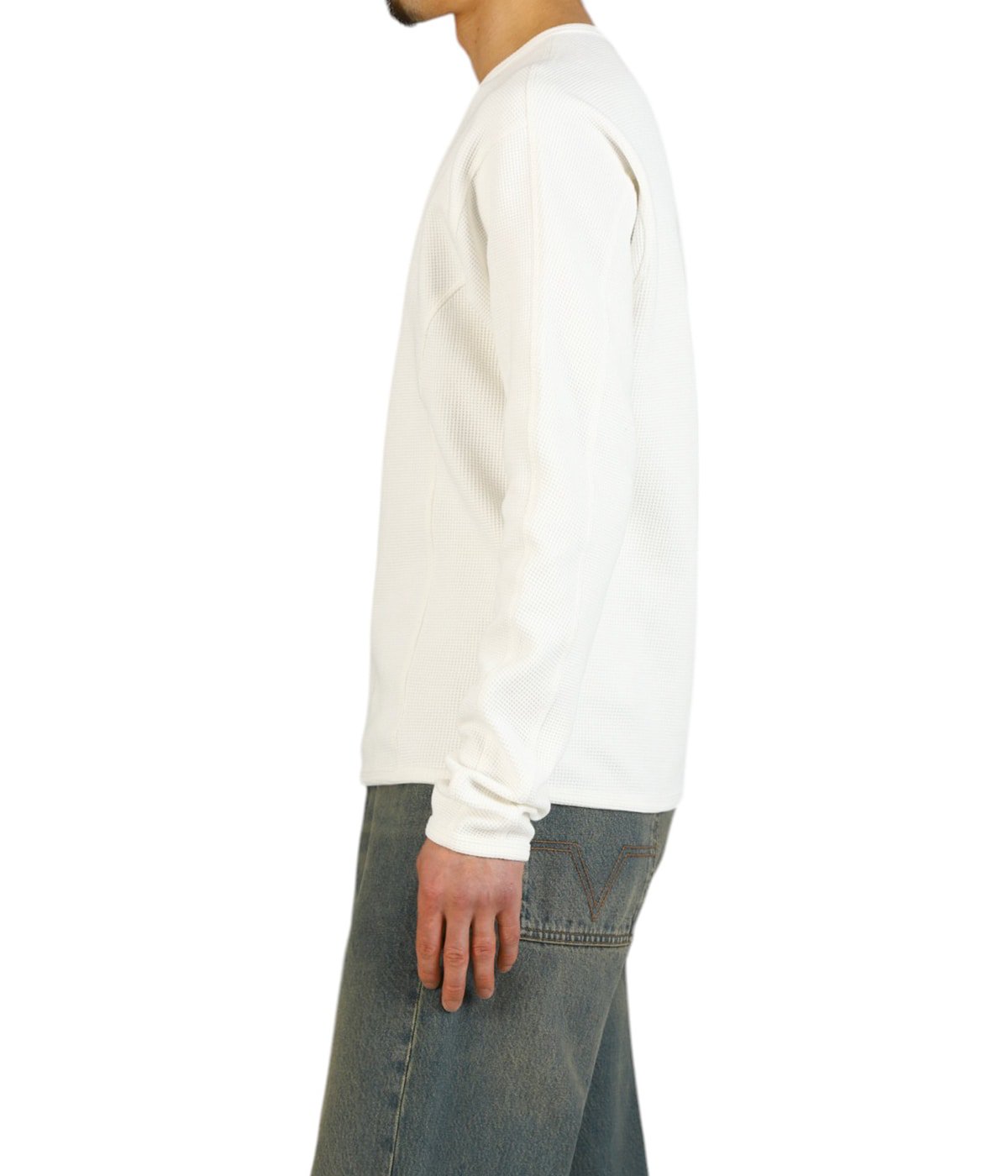 model（175cm / 60kg）B85 W75 H92 着用サイズ：M