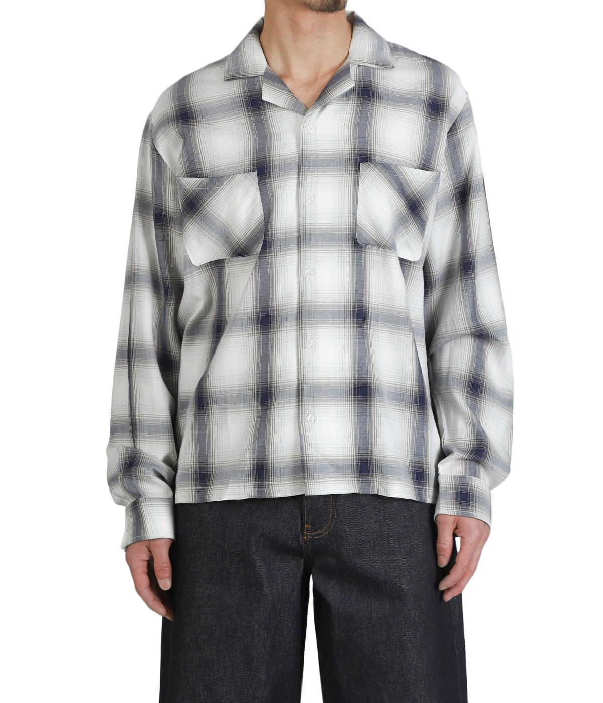 model（175cm / 60kg）B85 W75 H92 着用サイズ：M