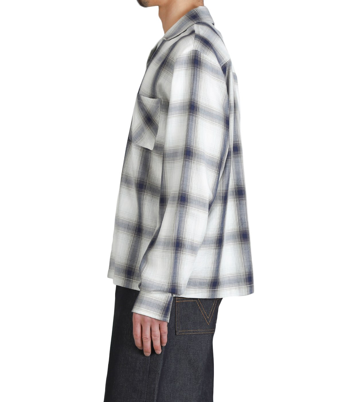model（175cm / 60kg）B85 W75 H92 着用サイズ：M