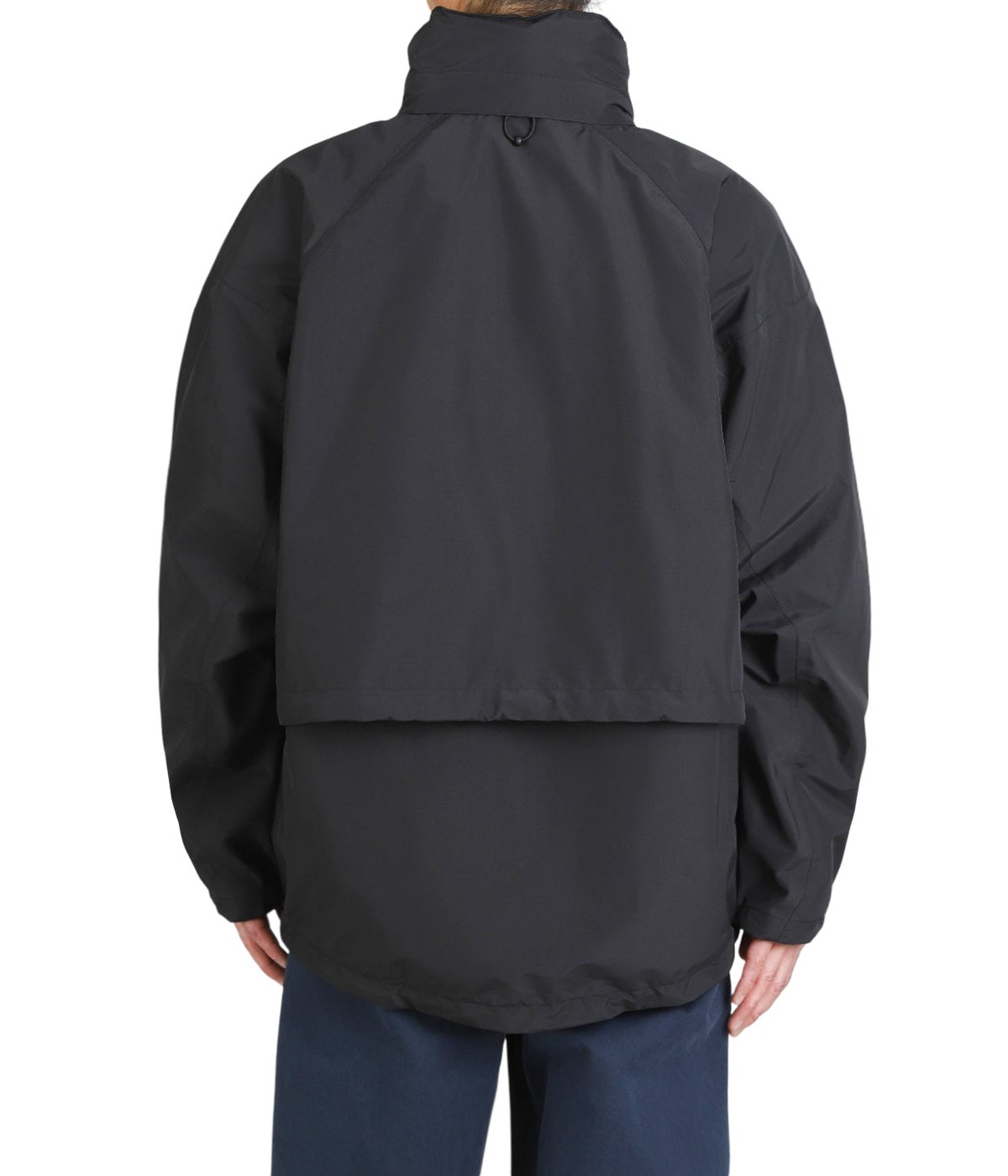 model（175cm / 60kg）B85 W75 H92 着用サイズ：M