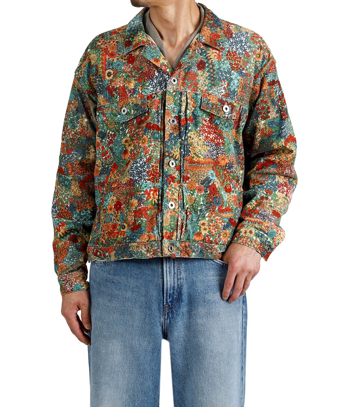 model（175cm / 60kg）B85 W75 H92 着用サイズ：M