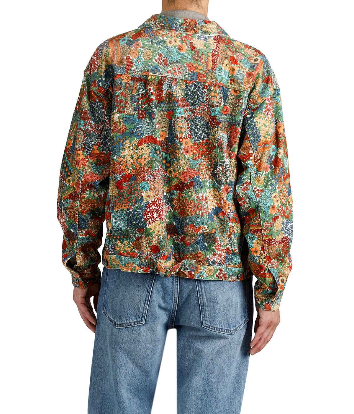 model（175cm / 60kg）B85 W75 H92 着用サイズ：M