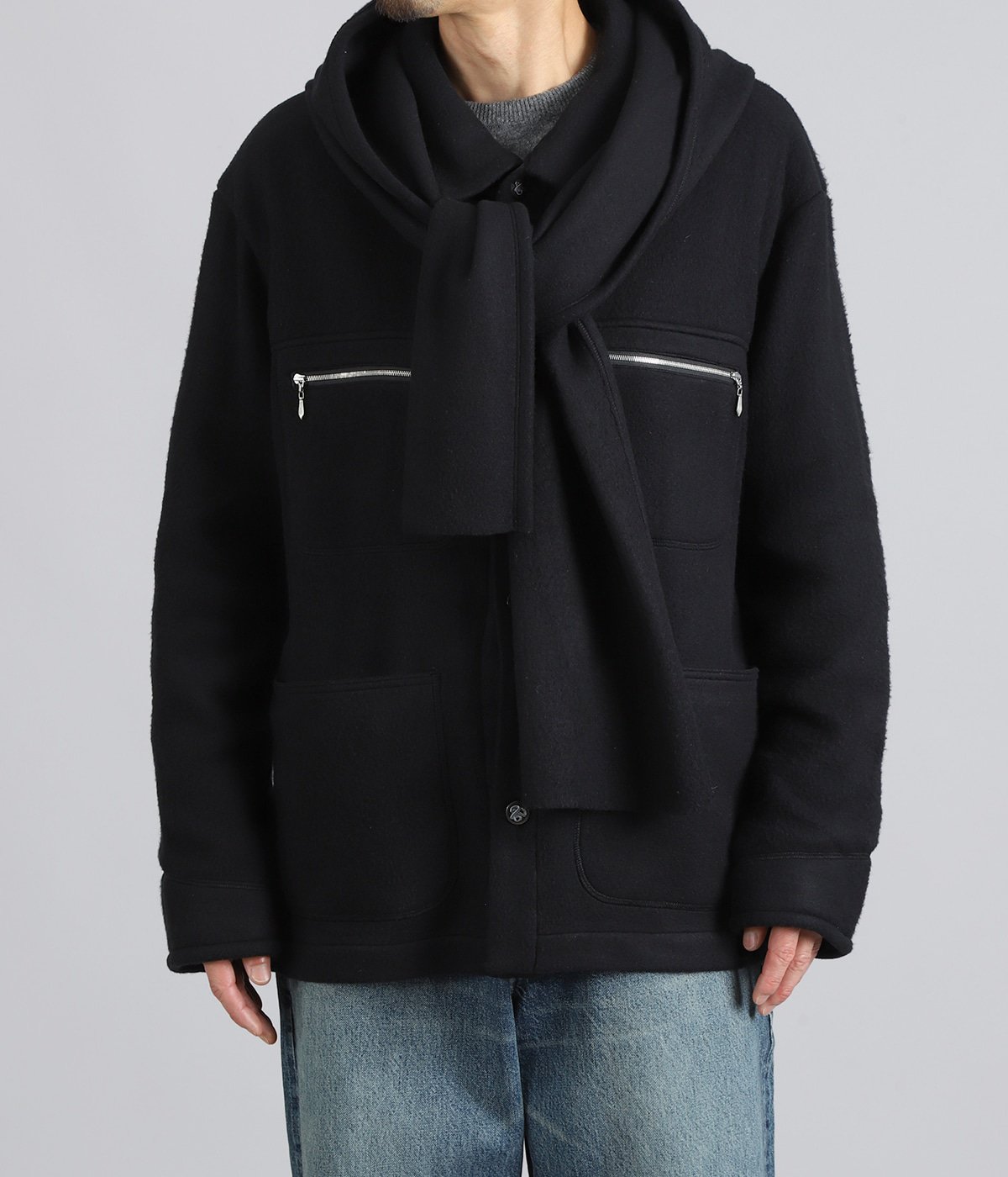 model（175cm / 60kg）B85 W75 H92 着用サイズ：M