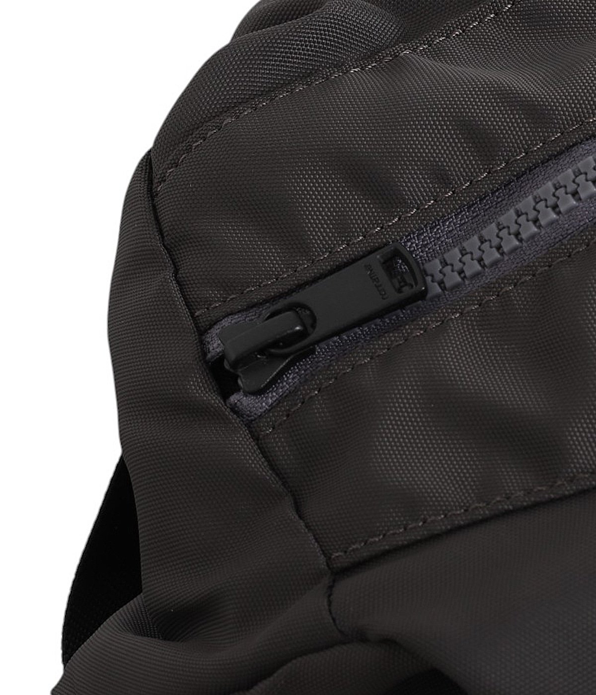 EXPLORER SHOULDER BAG NYLON OXFORD | nonnative(ノンネイティブ