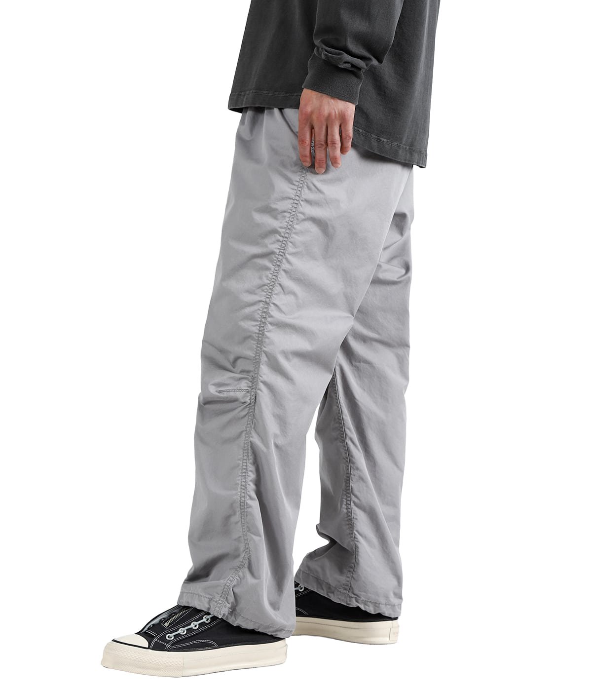 model（175cm / 60kg）B85 W75 H92 着用サイズ：1