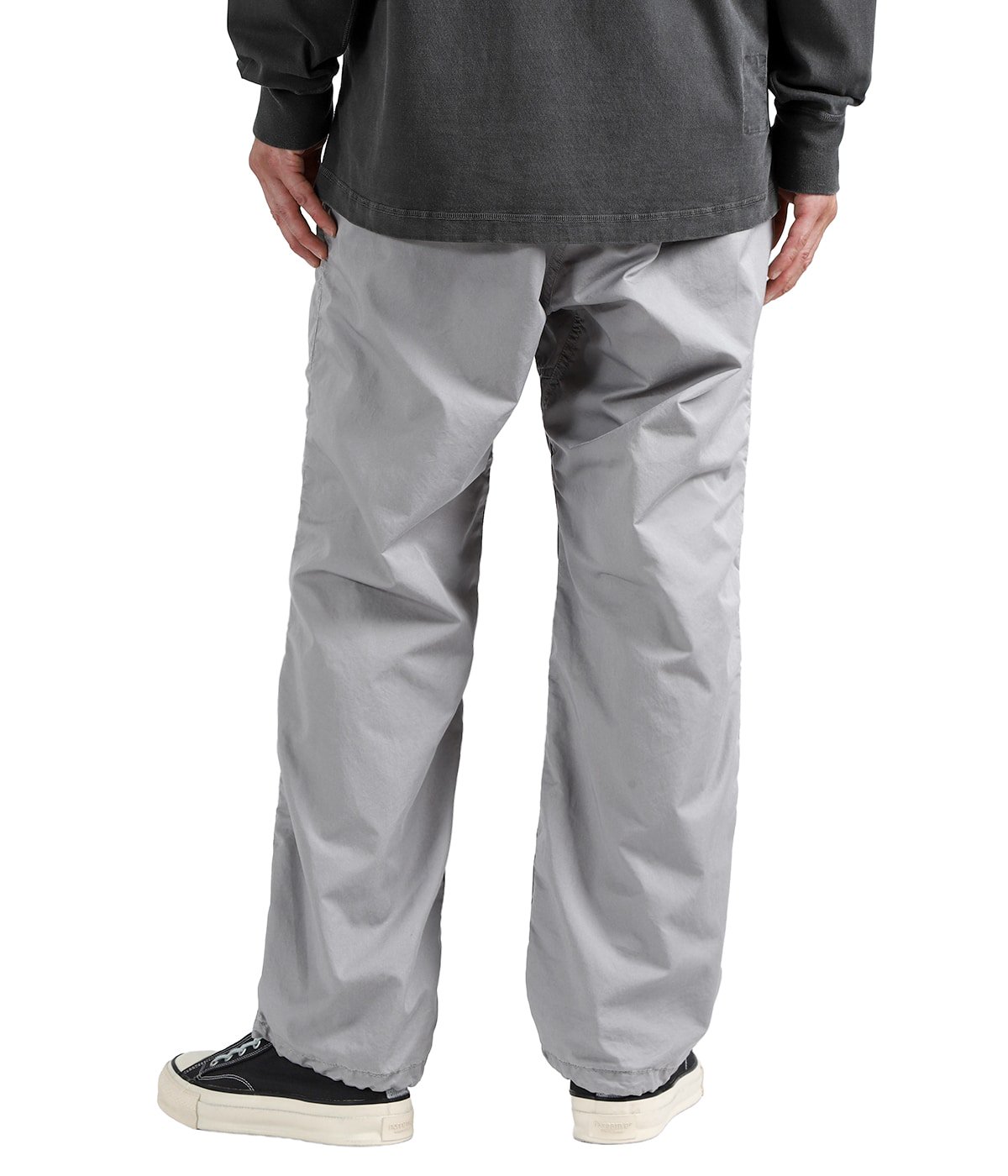 model（175cm / 60kg）B85 W75 H92 着用サイズ：1
