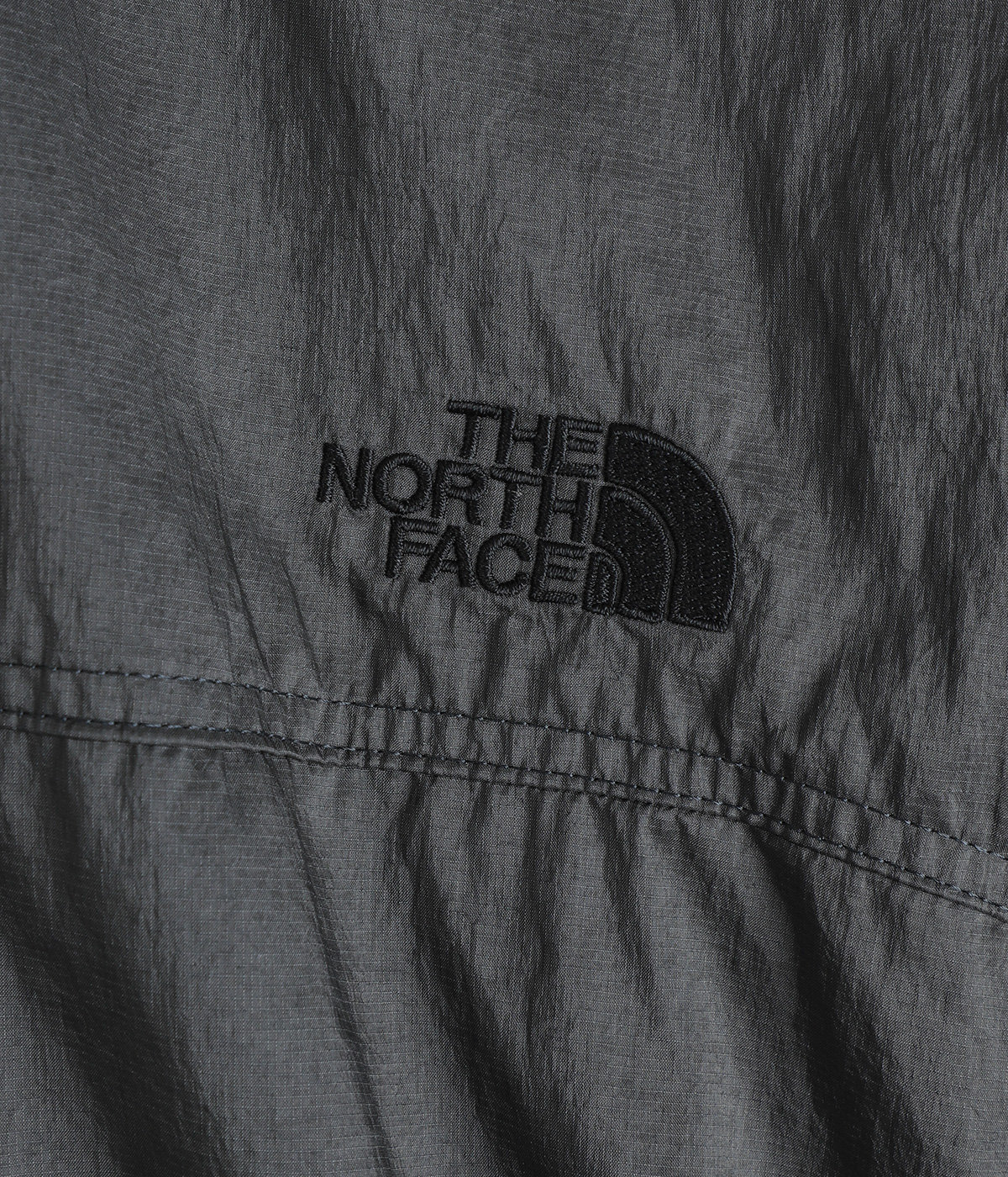 THE NORTH FACE グレー ジャンパーM THE NORTH FACE（ザ ノースフェイス） マウンテンパーカー ウインド