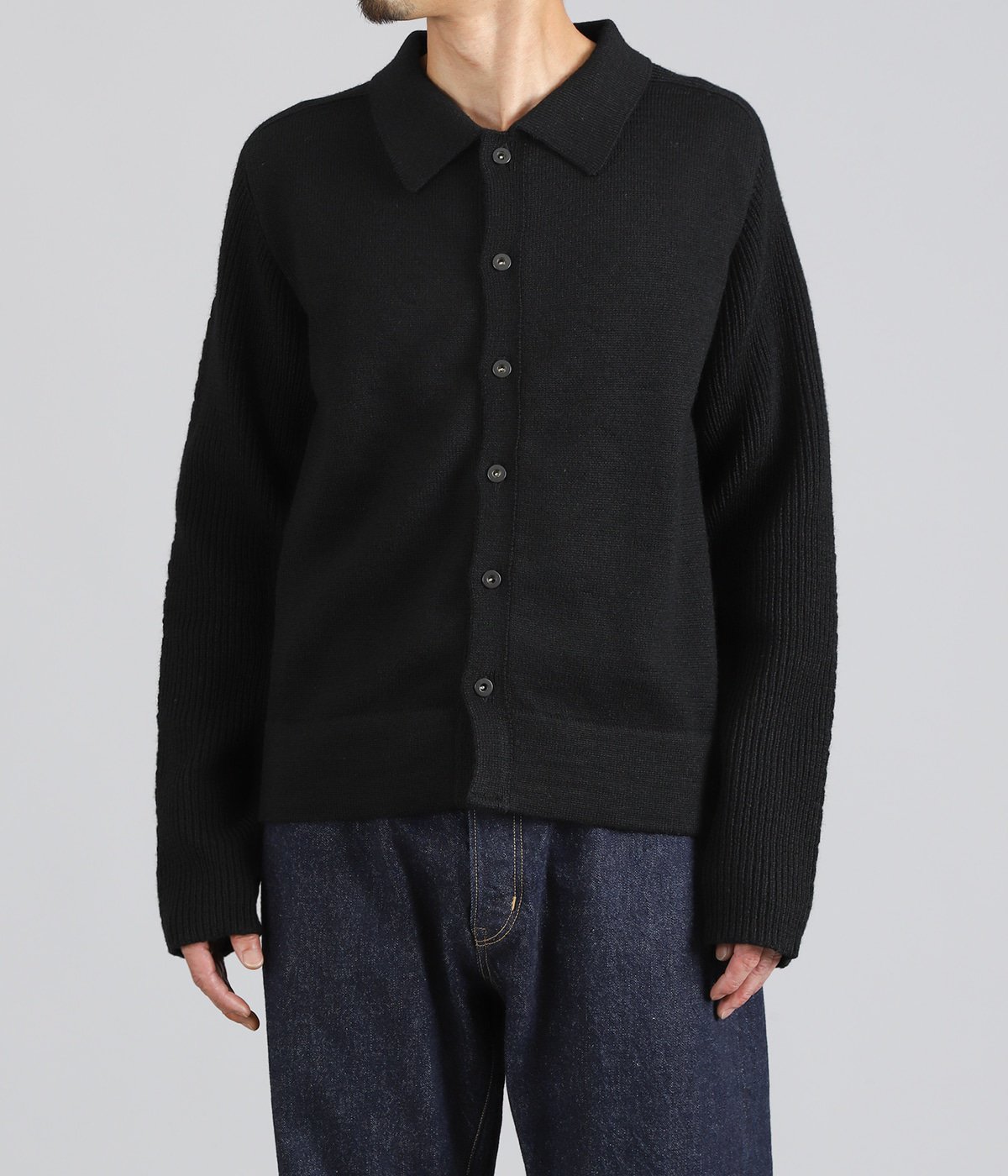 model（175cm / 60kg）B85 W75 H92 着用サイズ：46