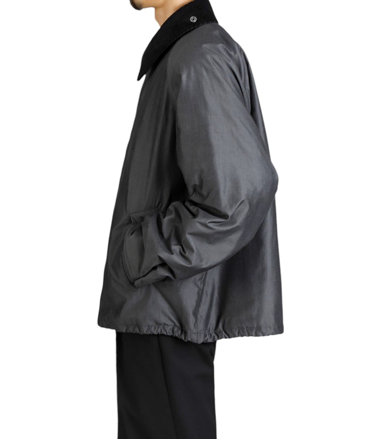 model（175cm / 60kg）B85 W75 H92 着用サイズ：40