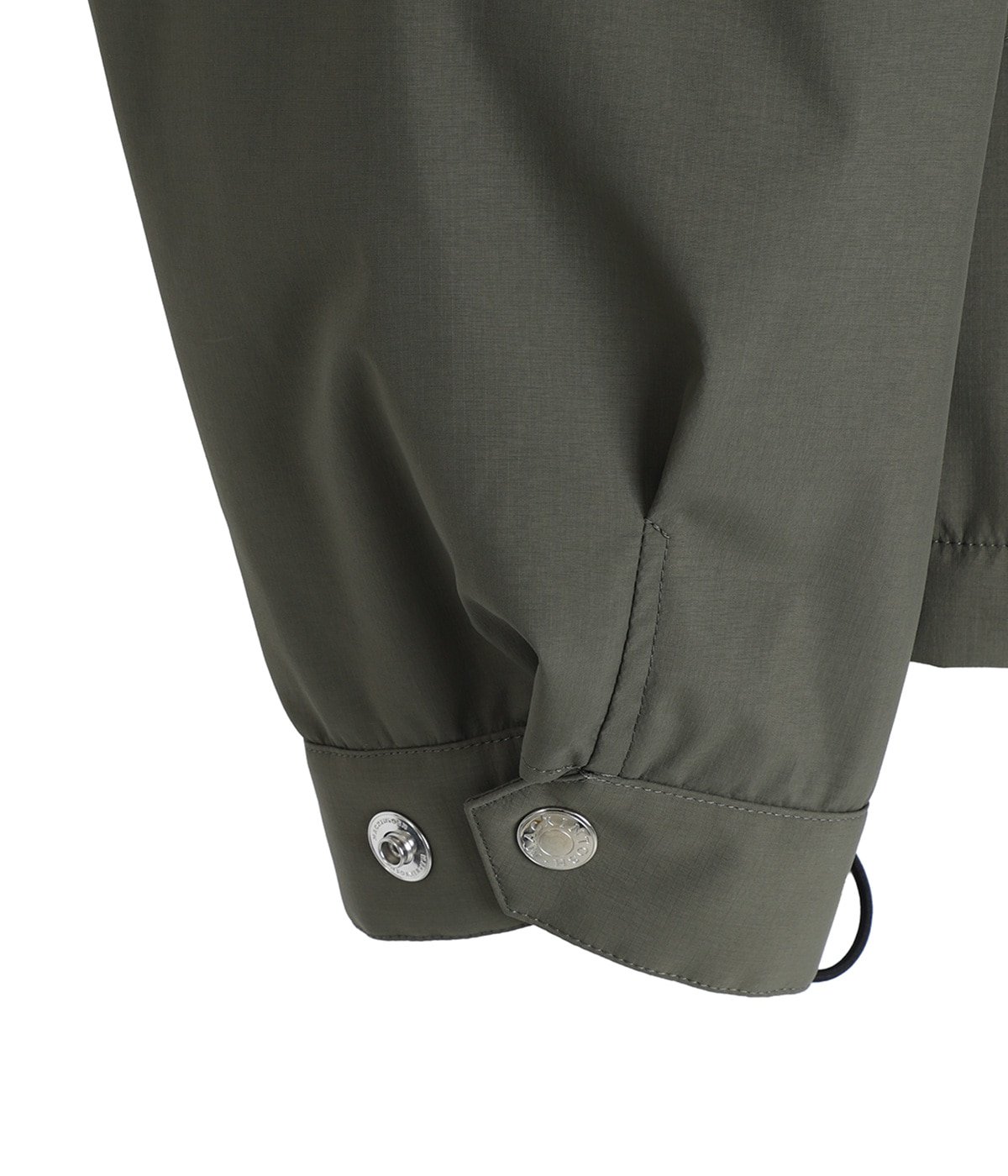 model(175cm / 60kg)B85 W75 H92 着用サイズ：40
