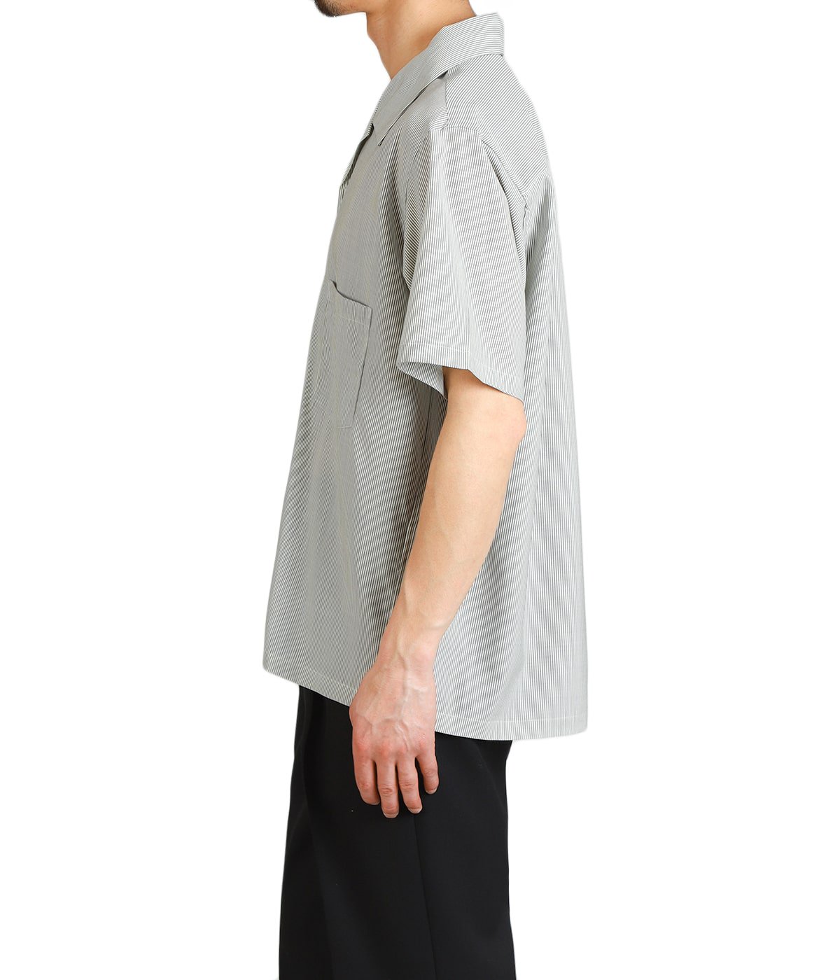 model（175cm / 60kg）B85 W75 H92 着用サイズ：2