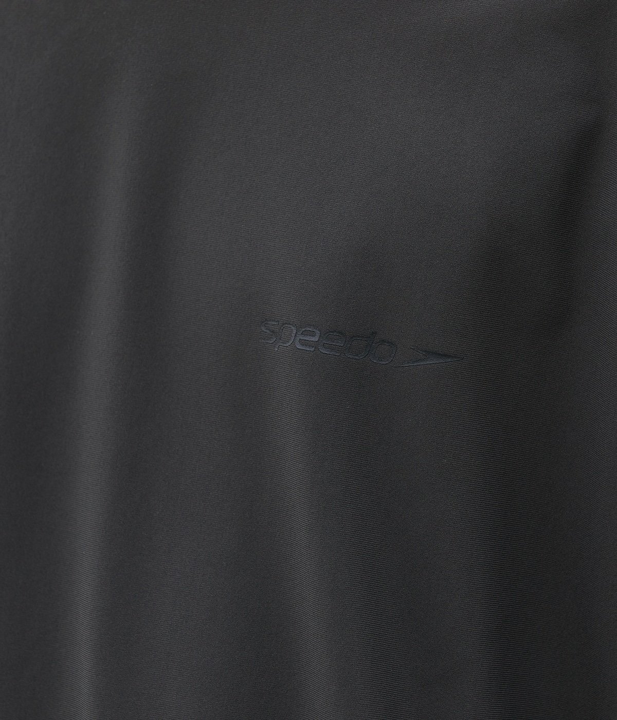 model（183cm） 着用サイズ：L