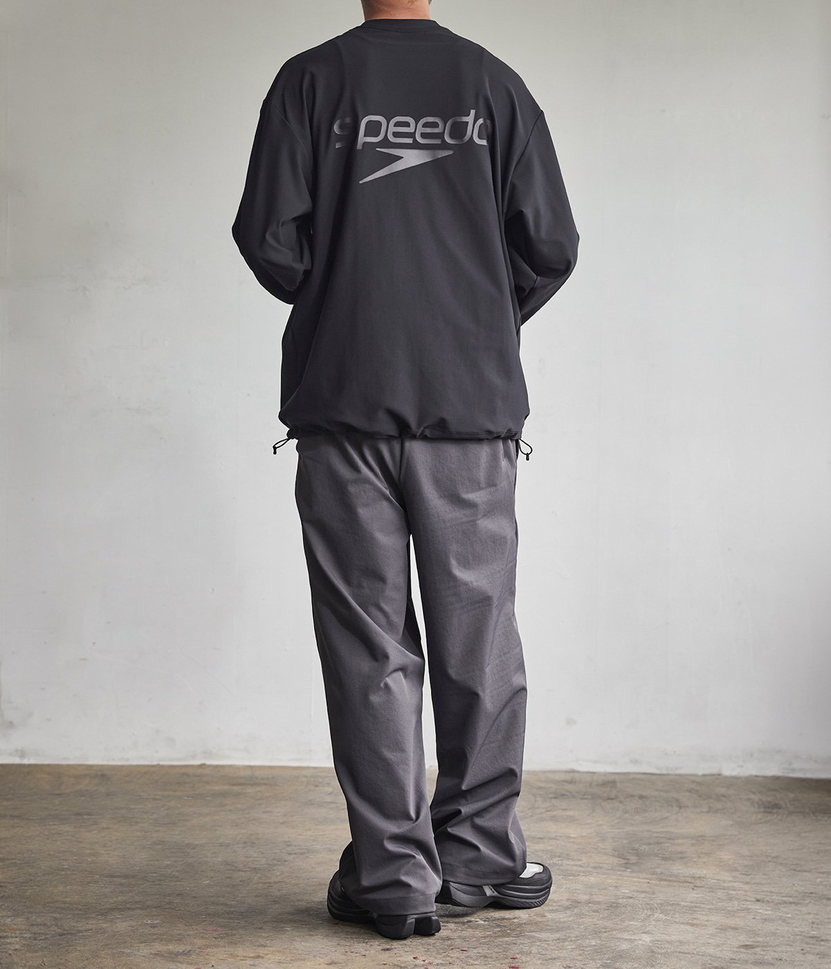 着用：model（177cm） 着用サイズ：O(XL)