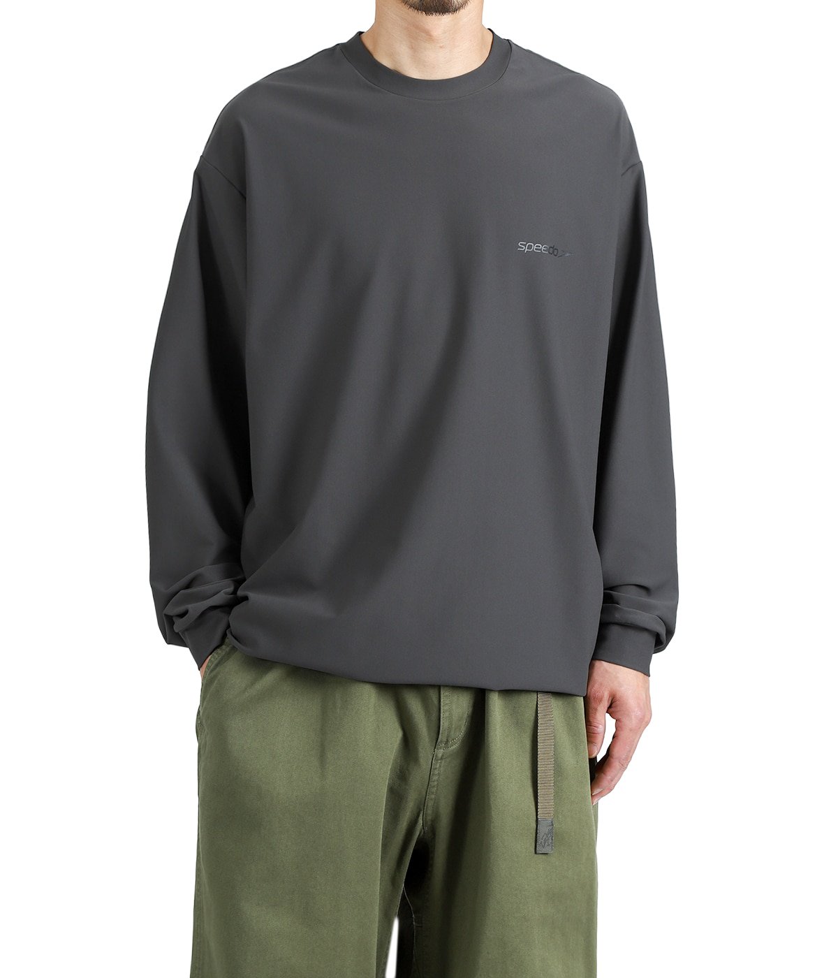model(175cm / 60kg)B85 W75 H92 着用サイズ：O(XL)