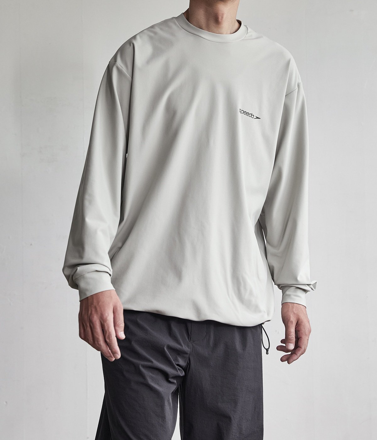 着用：model（177cm） 着用サイズ：O(XL)