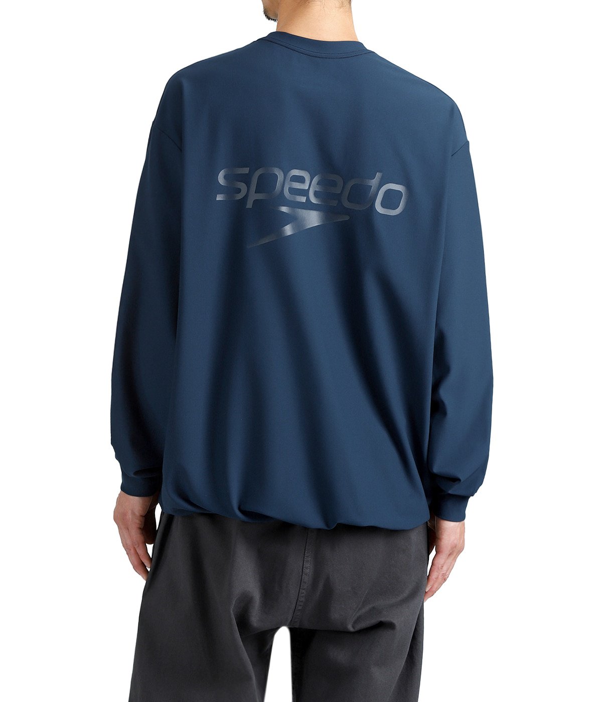 model(175cm / 60kg)B85 W75 H92 着用サイズ：O(XL)