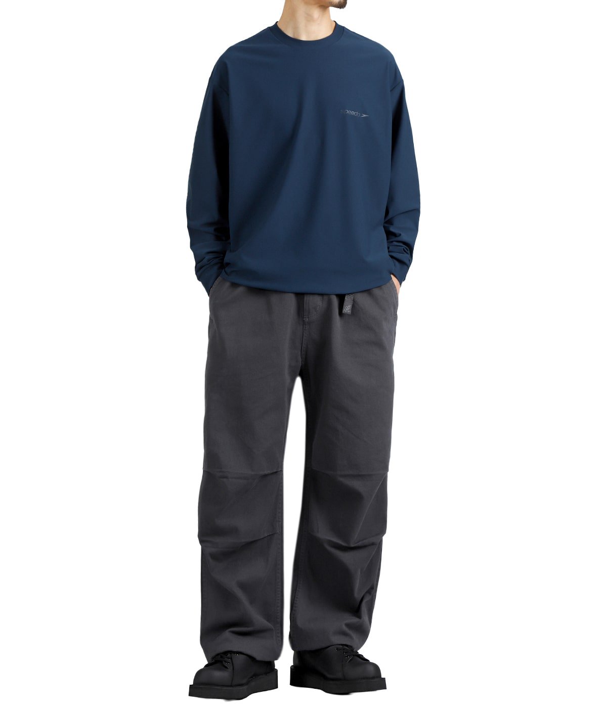 model(175cm / 60kg)B85 W75 H92 着用サイズ：O(XL)